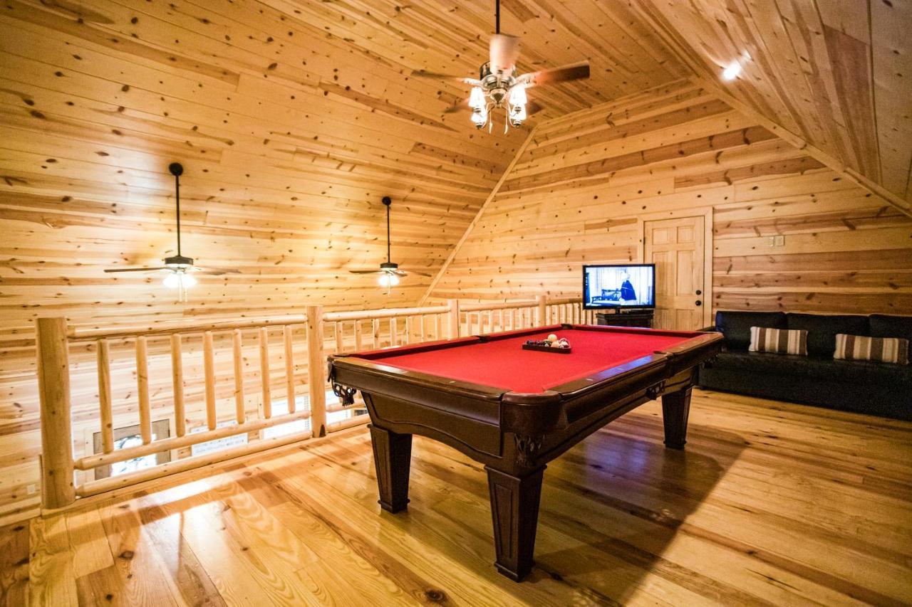 Texas Kind Of Way, Hot Tub, Fireplace, Covered Deck, Pool Table, Game Loft Villa Broken Bow Eksteriør bilde